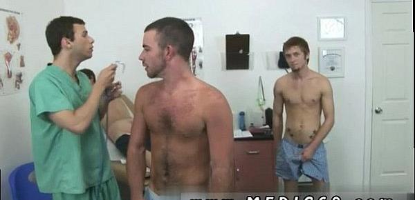  Free gay and straight guy kissing videos and crazy dwarf porn